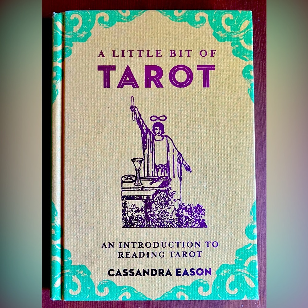 💫‼️ ‘A little bit of Tarot’ Pocket-sized Book📕